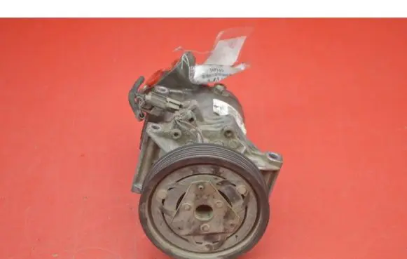 Dacia Dokker Air conditioning (A/C) compressor (pump) 8201025121B