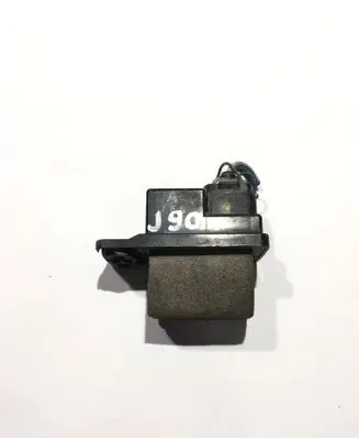 Toyota Land Cruiser (HDJ90) Window washer relay 8594233010