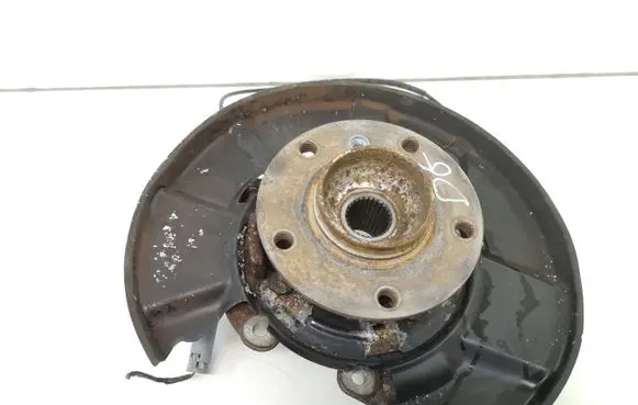 BMW 1 E81 E87 Rear wheel hub spindle/knuckle 998H 1940Z9 6762585