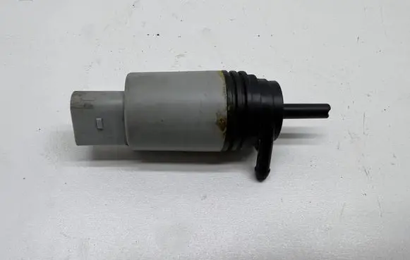 BMW 5 E60 E61 Headlight washer pump 