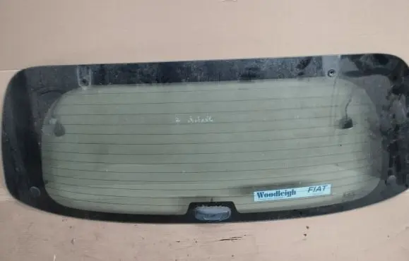 Hyundai Santa Fe Rear windscreen/windshield window 