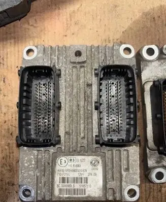 Fiat Grande Punto Engine control unit/module 51857110 IAW5SF8P2