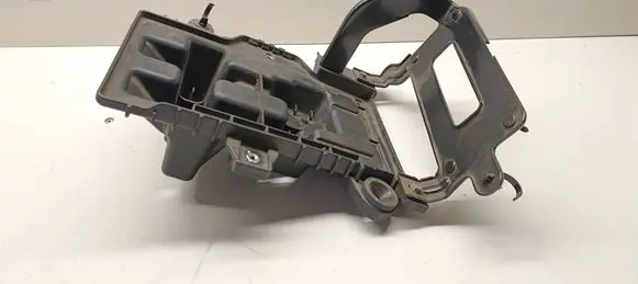 Hyundai Tucson TL Battery tray 37150D7500