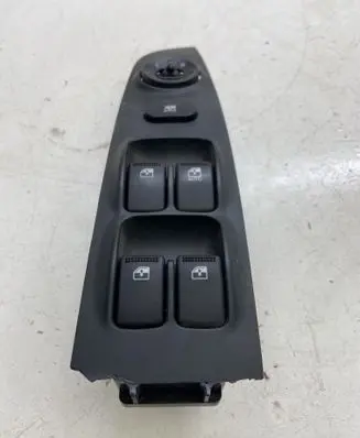 Hyundai Elantra Electric window control switch S160