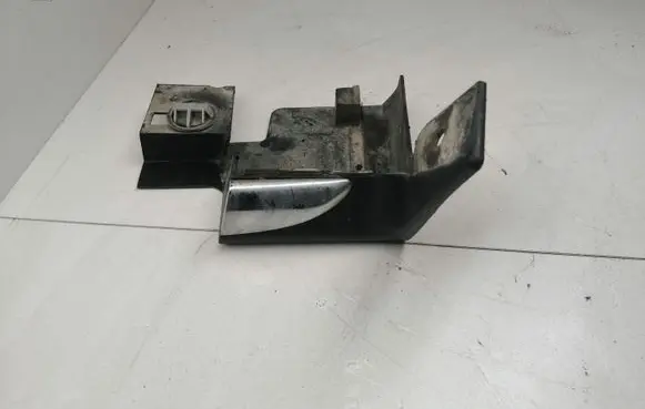 Mazda CX-7 Side skirt front trim EH6651PJ0