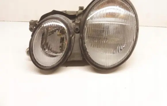 Mercedes-Benz CLK A209 C209 Headlight/headlamp 147551