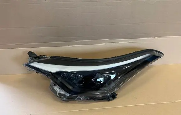 Toyota C-HR I Headlight/headlamp