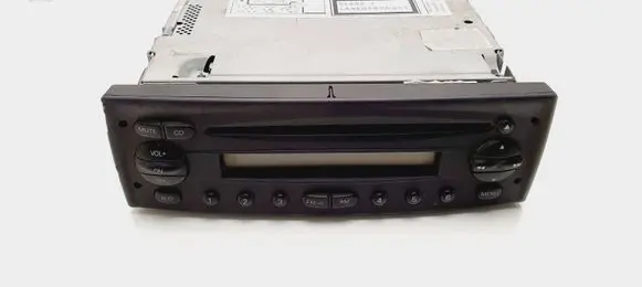 Iveco Daily 35 - 40.10 Radio/CD/DVD/GPS head unit 69500867 7607005081