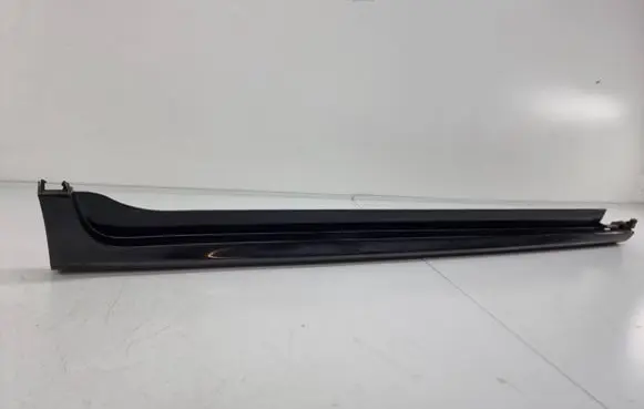 BMW X4 F26 Sill 8050450
