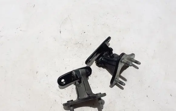 Mercedes-Benz GLE W167 Front door upper hinge A1677200306