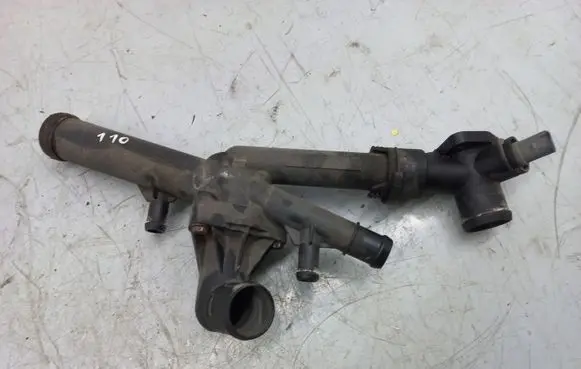 Volkswagen Touareg I Engine coolant pipe/hose 03H121131