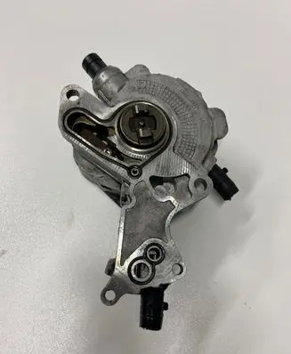 Skoda Octavia Mk2 (1Z) Vacuum pump RE215308