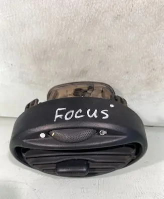 Ford Focus Dashboard side air vent grill/cover trim 98ab19893