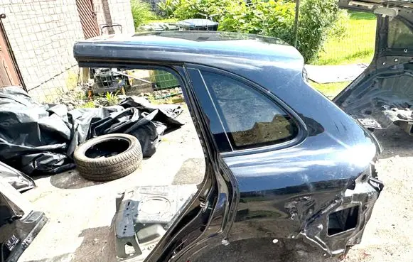 Porsche Cayenne (92A) Rear quarter panel