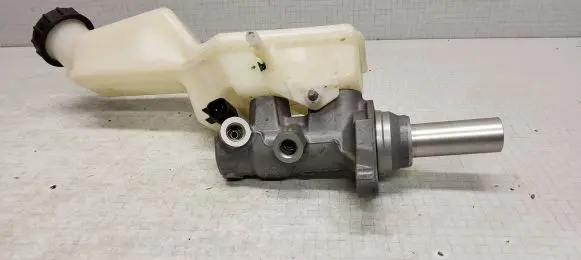 Ford Ecosport Master brake cylinder GN152140 0335088332 GN152K478M