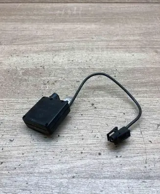 BMW X5 E53 Antenna control unit 8380945