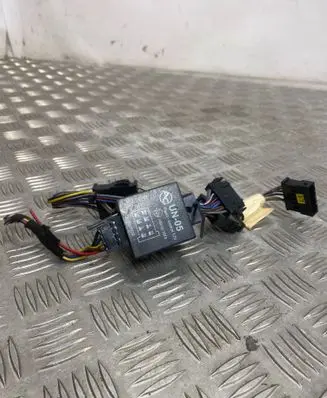 Mercedes-Benz A W169 Tow bar relay 0N05 052009 10R021573