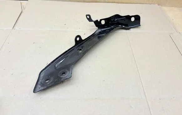 Renault Megane IV Headlight/headlamp mounting bracket 631416998R