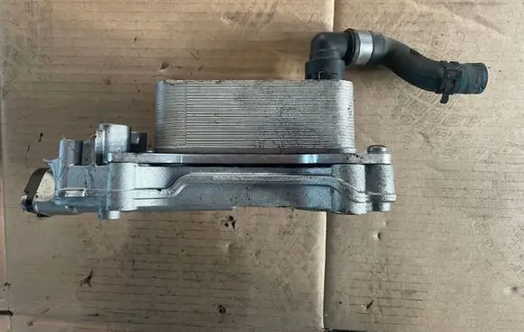 Mercedes-Benz B W246 W242 Oil filter mounting bracket A6511801065