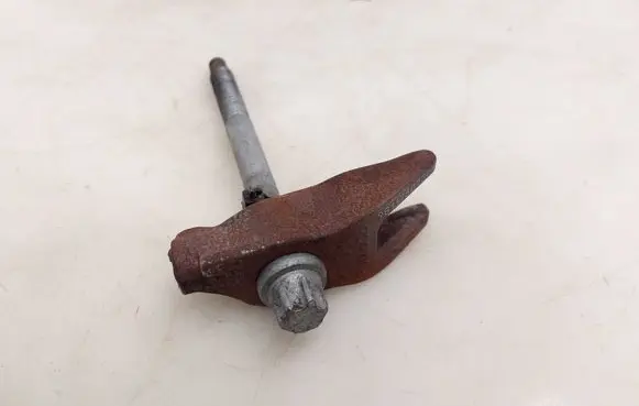 Citroen Berlingo Fuel Injector clamp holder 9811760780