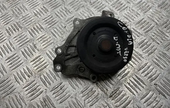 Toyota Corolla Verso E121 Water pump