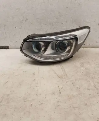 KIA Soul Headlight/headlamp 92101E4