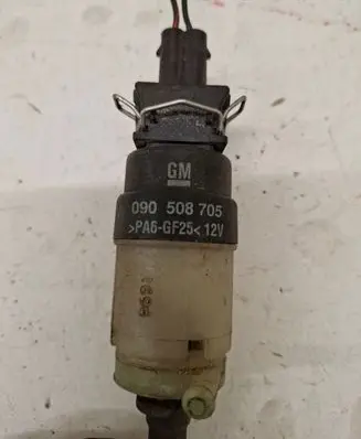 Opel Vectra C Windscreen/windshield washer pump 090508705