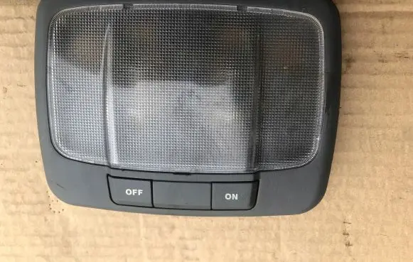 KIA Carens I Rear seat light