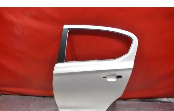 Opel Corsa E Rear door