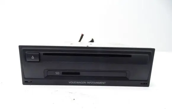 Volkswagen Golf VII Navigation unit CD/DVD player 5G0035820A