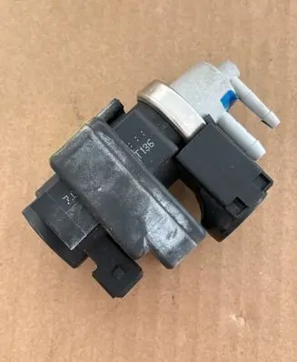 KIA Sportage Turbo solenoid valve 70027200 05T136