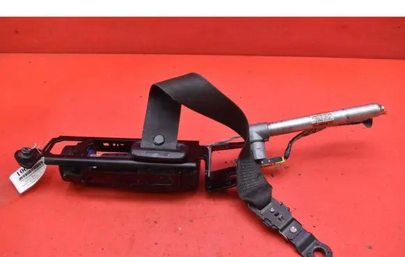 Volvo S60 Front seatbelt 