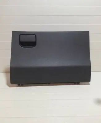 Toyota Yaris Glove box 555510D060
