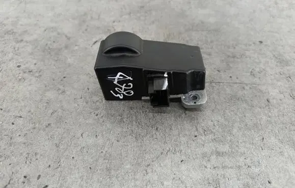 Volkswagen PASSAT B6 Steering wheel lock 