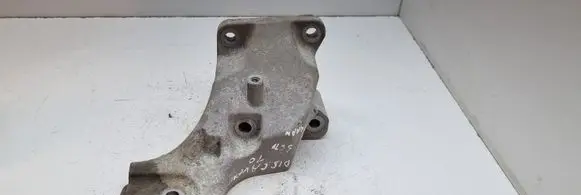 Land Rover Discovery 4 - LR4 Engine mounting bracket AH226037BA