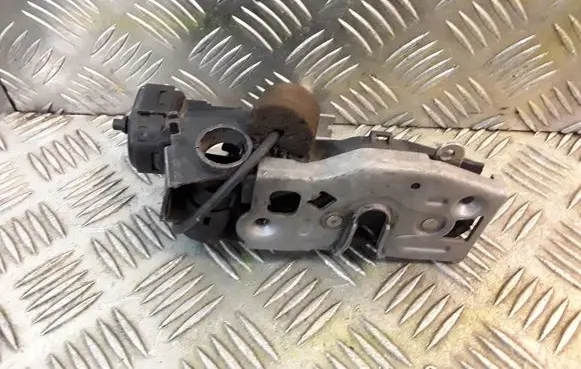 Mercedes-Benz A W168 Coupe door lock (next to the handle) A1687200735 1687200735