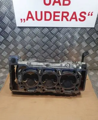 Mercedes-Benz C W203 Engine head R1120161301