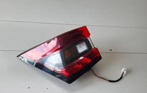 Nissan Juke II F16 Rear/tail lights 265556PA0A