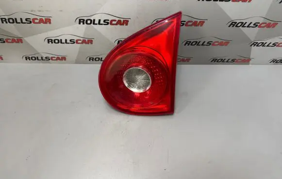 Volkswagen Golf V Tailgate rear/tail lights 1K6945094E