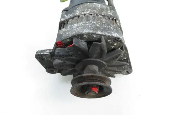 Volkswagen Golf II Generator/alternator 