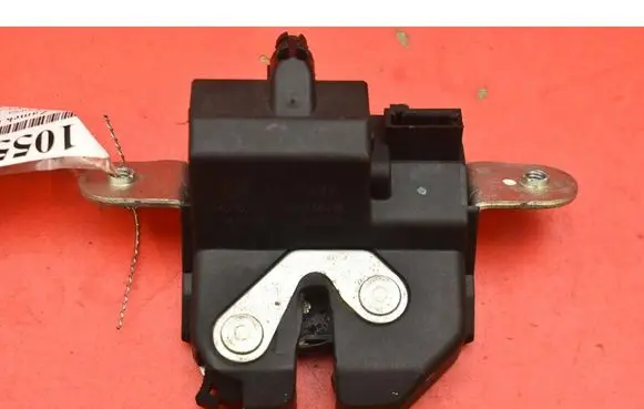 Opel Corsa D Tailgate/trunk/boot lock/catch/latch 13317445