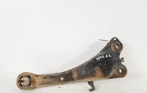 Toyota Avensis T270 Rear control arm 48780-05030