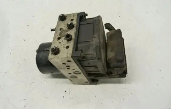 Skoda Fabia Mk1 (6Y) ABS Pump 0265900009