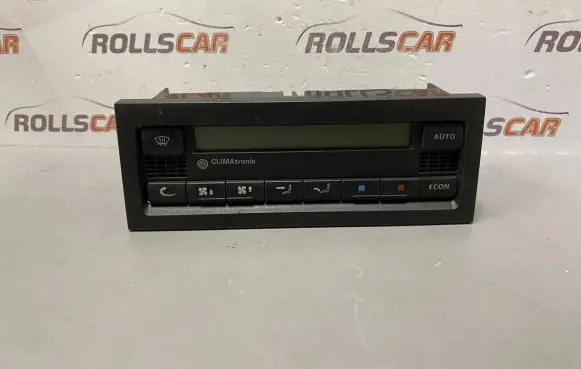 Volkswagen PASSAT B5.5 Climate control unit