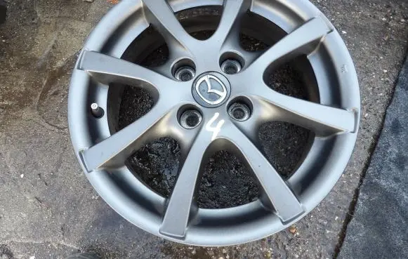 Mazda 2 R15 alloy rim DC3LV3810