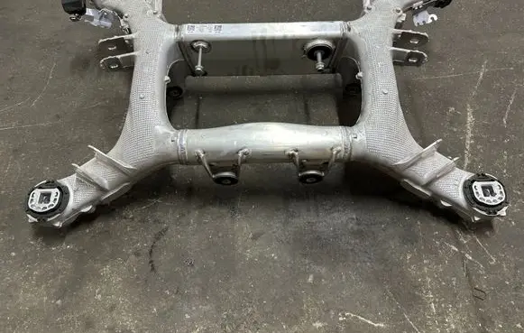 BMW X7 G07 Rear subframe 6894149