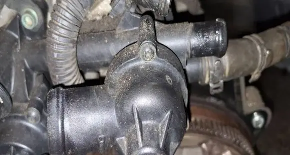 Volkswagen Jetta V Engine coolant pipe/hose 