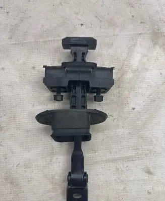 BMW X2 F39 Front door check strap stopper 7463626 23W07