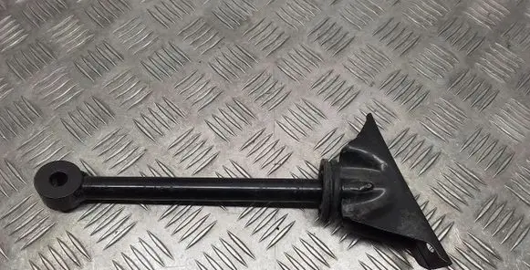 Fender mounting bracket