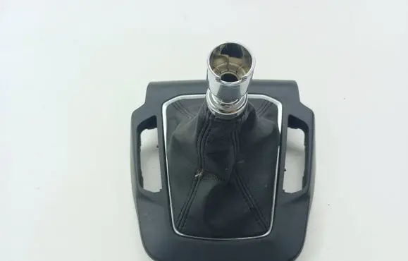 Ford Focus Gear lever shifter trim leather/knob JX7BA045A66